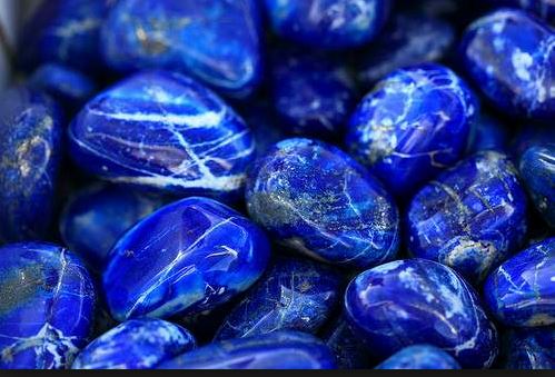 Lapislázuli, una de las gemas más bellas del mundo.